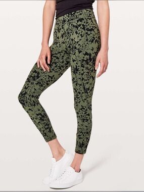 Lululemon In Movement 7/8 Tight Sz 6 Efflorescent Barracks Green Black Leggings